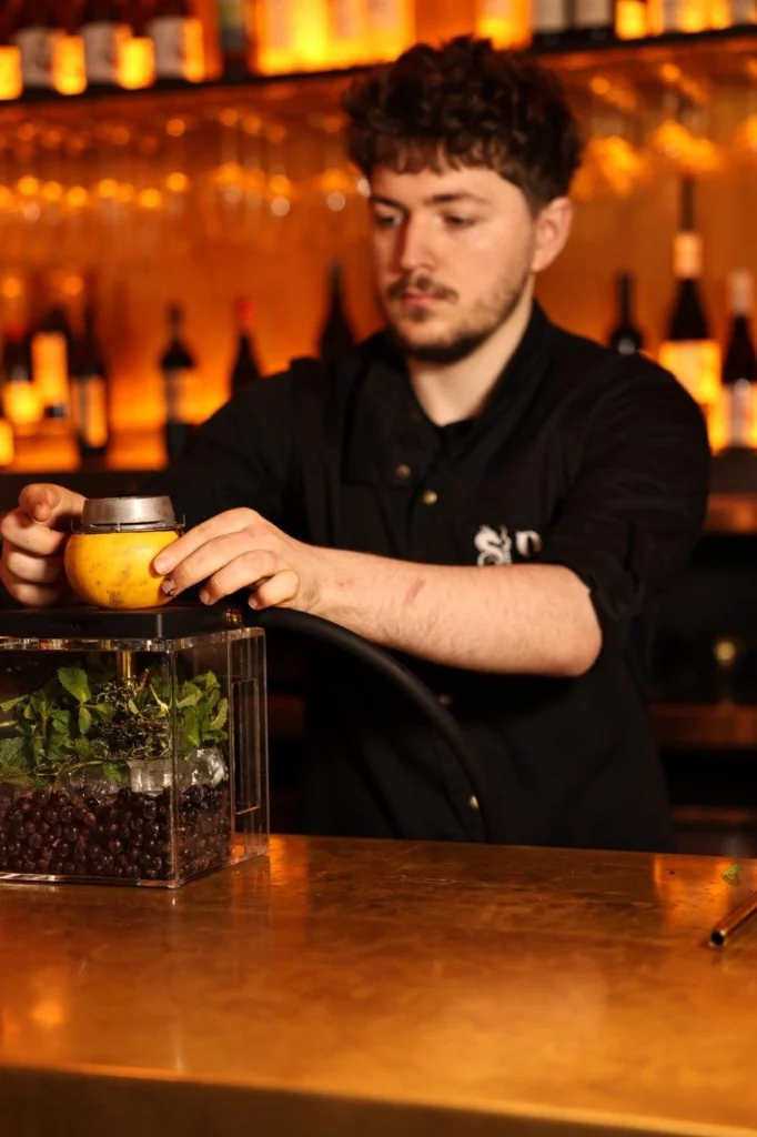 Gastronomy shisha with grapefruit